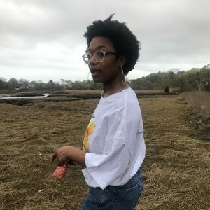 Meet your Posher, Sade